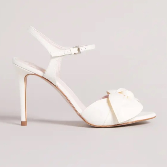 Ted Baker Heevia Moire satin bow heeled sandals- Ivory size 6.5 wedding shoes - Picture 2 of 9